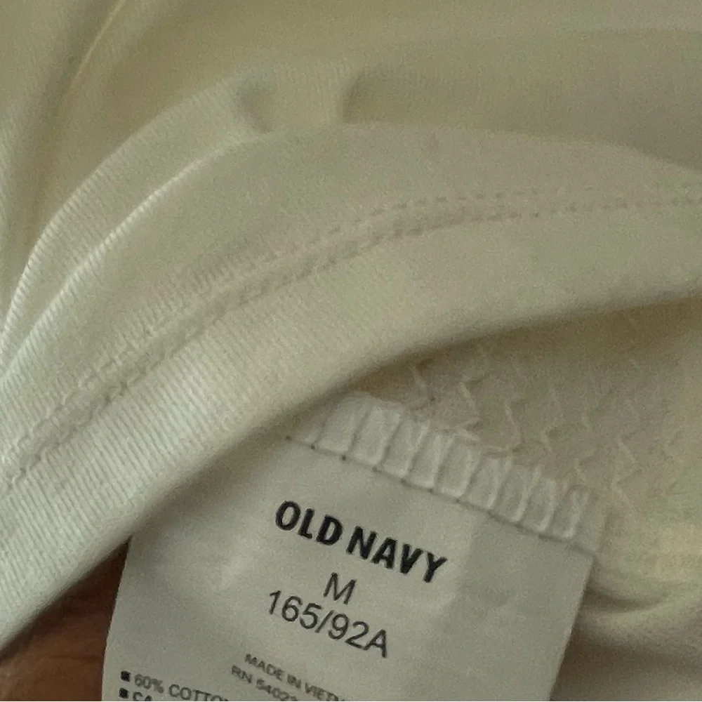 Old Navy Mermaid Sequin Tee New with Tags Size M - Picture 4 of 5